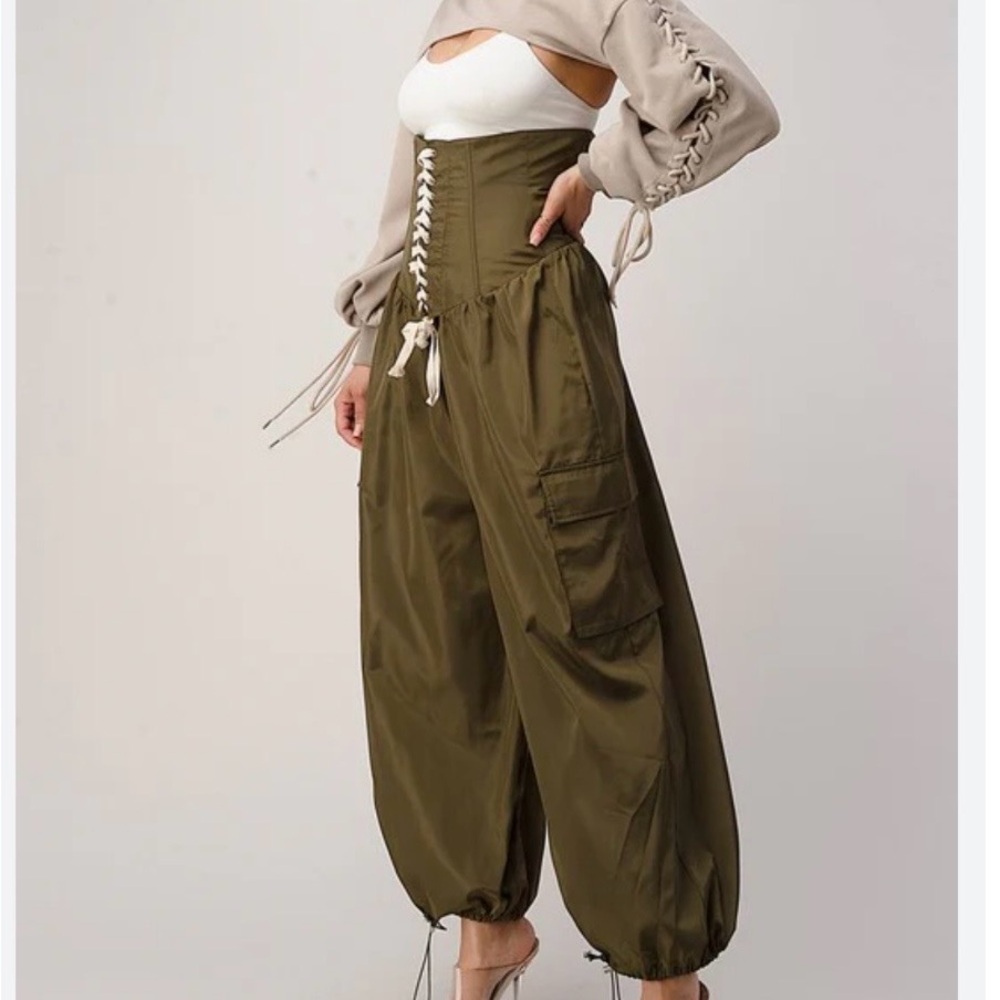 Wide Leg Utility Cargo Pants - Olive